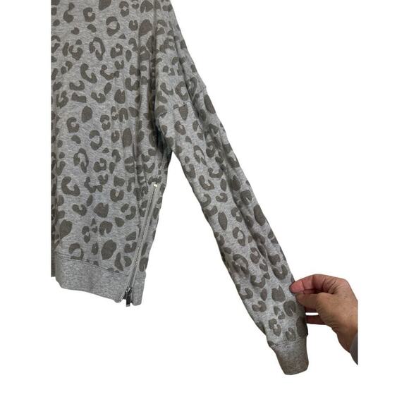 Rails Women Marlo Flocked Leopard Print Pullover Sweatshirt Size L Heather Gray - Picture 6 of 13
